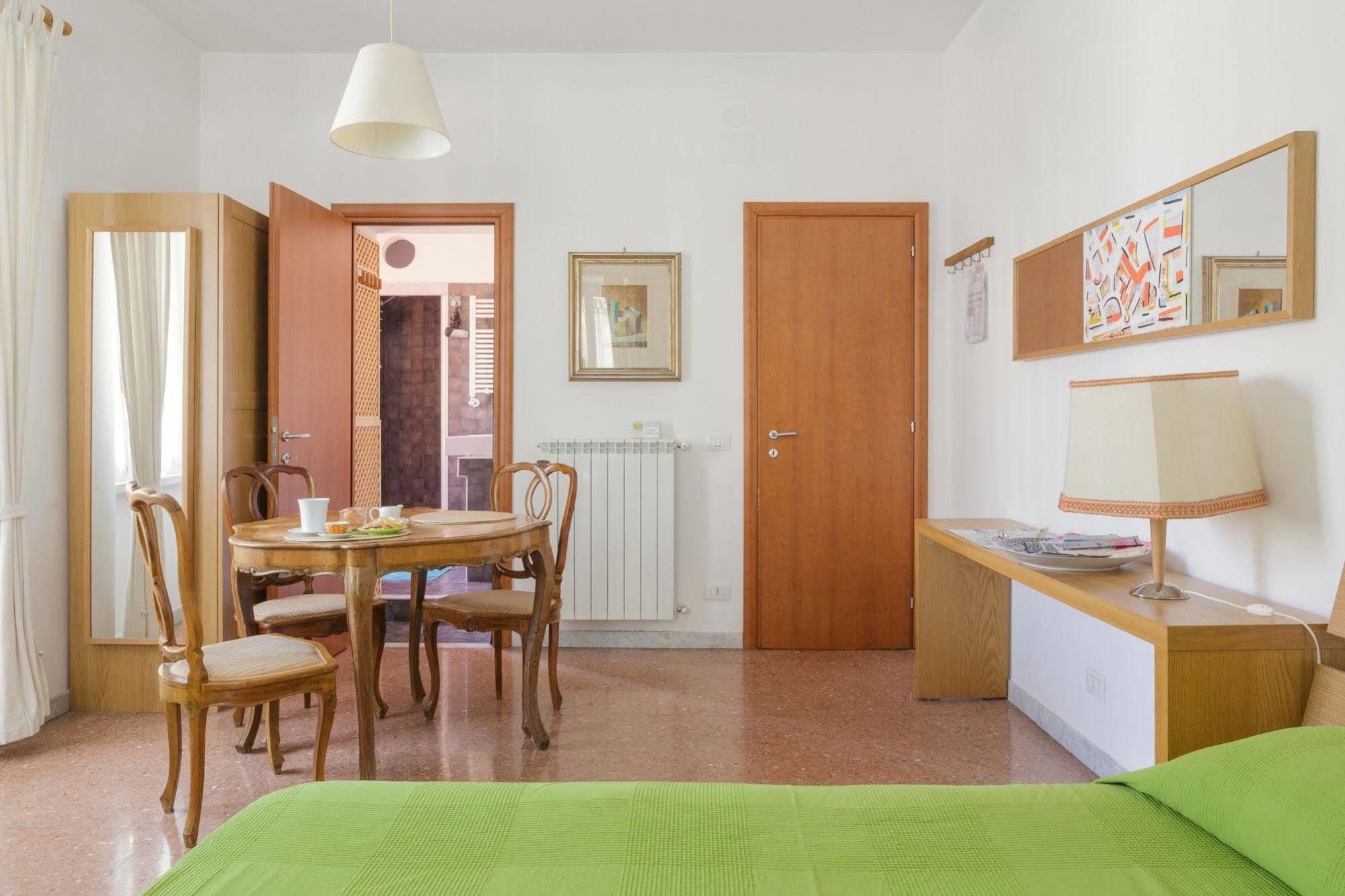 Domus Manlii B&B Roma Ngoại thất bức ảnh